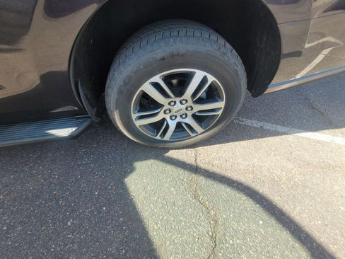 Used 2024 Ford Expedition Limited image 12