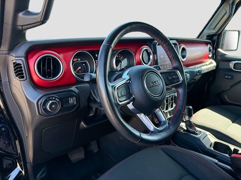 Used 2023 Jeep Wrangler Unlimited Rubicon w/ Cold Weather Group image 25