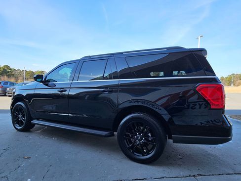 Used 2022 Ford Expedition Max XLT image 5