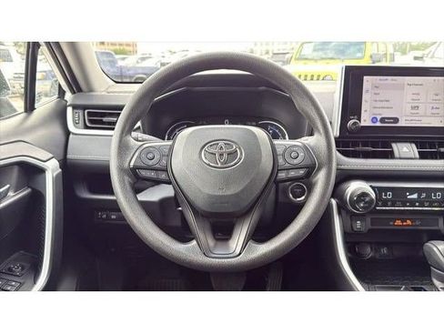 Certified 2025 Toyota RAV4 XLE AWD/4WD image 29