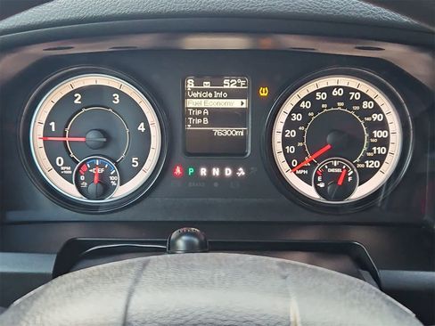 Used 2018 RAM 2500 SLT image 33