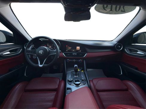 Used 2019 Alfa Romeo Giulia Ti Sport w/ Quick Order Package 22U Sport RWD image 23