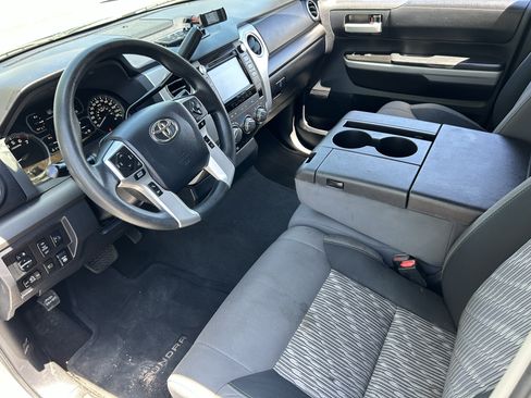 Used 2019 Toyota Tundra SR5 AWD/4WD image 16