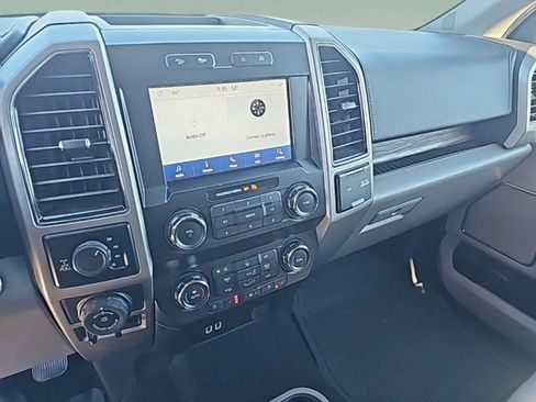 Used 2019 Ford F150 Lariat image 26