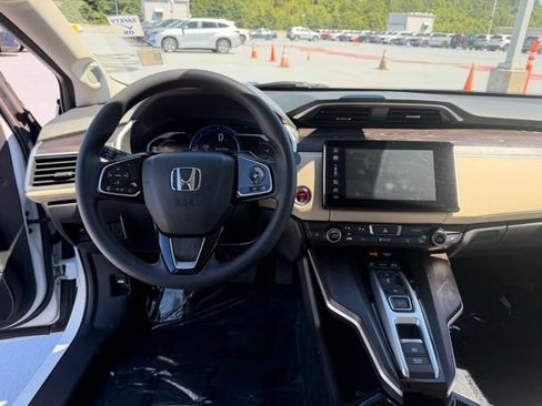 Used 2018 Honda Clarity Plug-In Hybrid image 11