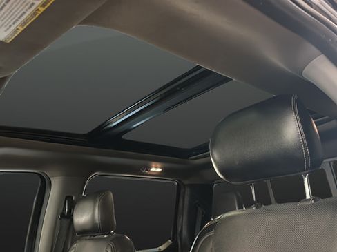 Used 2017 Ford F250 Lariat w/ Lariat Ultimate Package AWD/4WD image 12