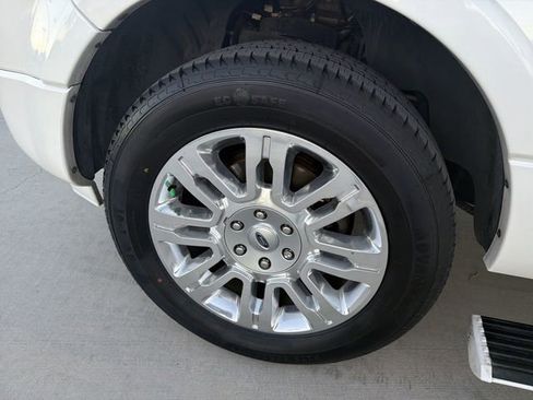 Used 2014 Ford Expedition Limited w/ Equipment Group 301A image 31