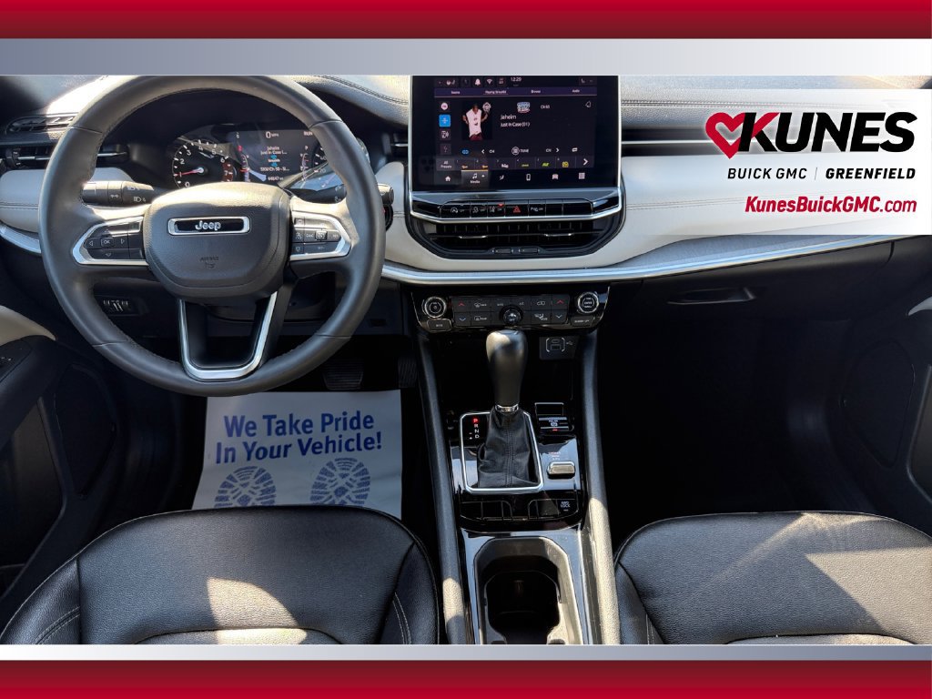 Used 2025 Jeep Compass Limited AWD/4WD image 23