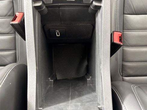 Used 2019 Ford Escape Titanium FWD image 31