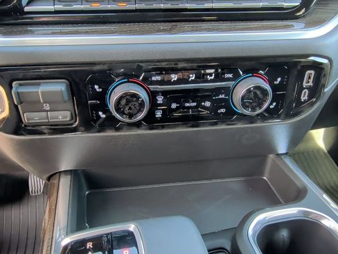 New 2026 Chevrolet Silverado 1500 LT Trail Boss w/ LT Trail Boss Premium Package AWD/4WD image 28