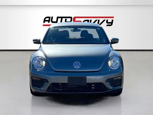 Used 2018 Volkswagen Beetle 2.0T Coast image 2