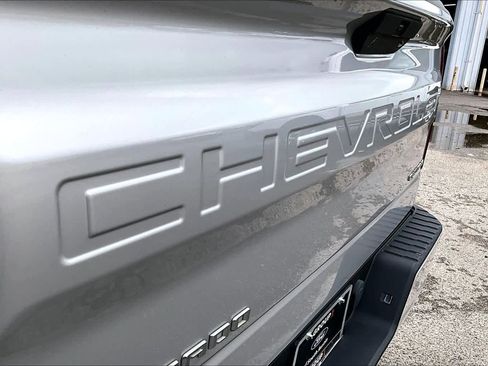 Used 2021 Chevrolet Silverado 1500 Custom RWD image 31