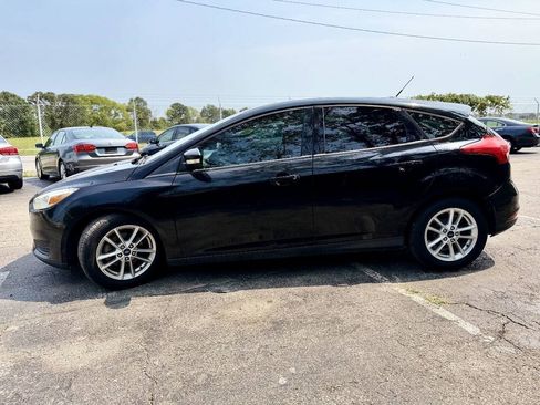 Used 2017 Ford Focus SE FWD image 6