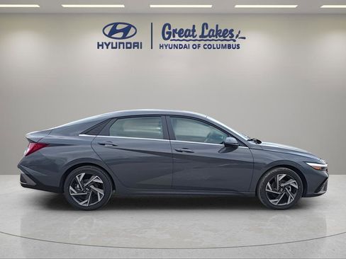 New 2026 Hyundai Elantra Limited FWD image 6