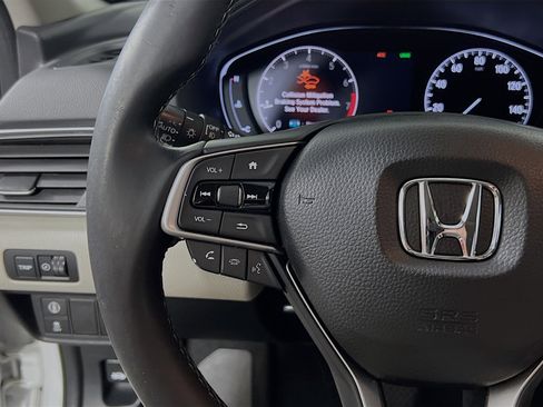 Used 2018 Honda Accord EX-L image 18