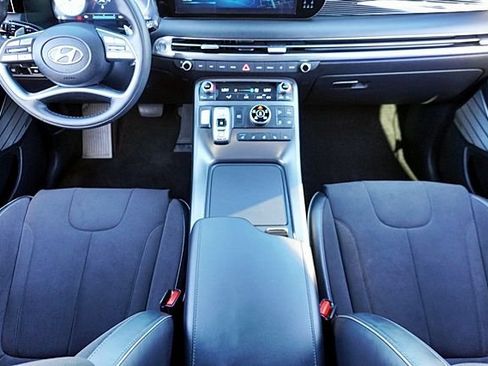 Certified 2025 Hyundai Palisade Calligraphy AWD/4WD image 24