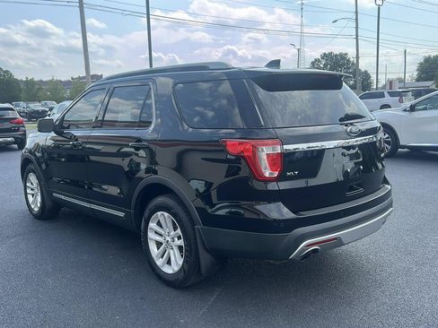 Used 2017 Ford Explorer XLT w/ Equipment Group 201A FWD image 7