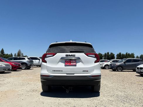 Used 2024 GMC Terrain AT4 w/ Tech Package AWD/4WD image 8