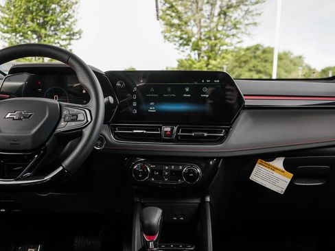 New 2026 Chevrolet TrailBlazer RS w/ Convenience Package AWD/4WD image 16