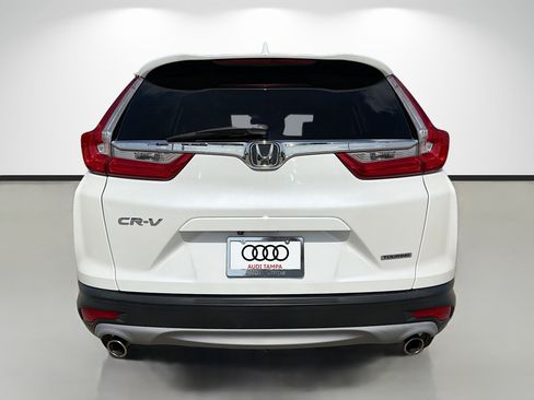 Used 2019 Honda CR-V Touring image 4