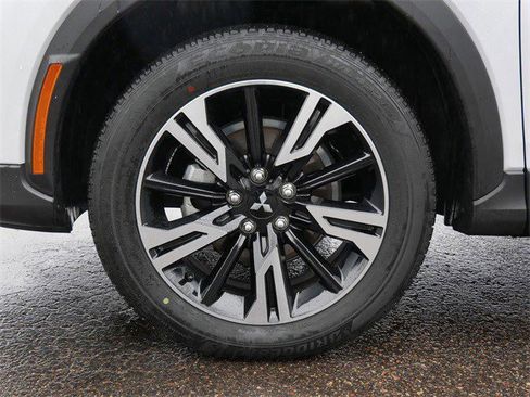 Used 2018 Mitsubishi Outlander ES image 75