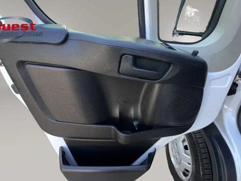 Used 2020 RAM ProMaster 2500 w/ Premium Appearance Group FWD image 28