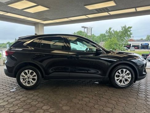 Certified 2023 Ford Escape Active w/ Tech Pack #2 FWD image 4