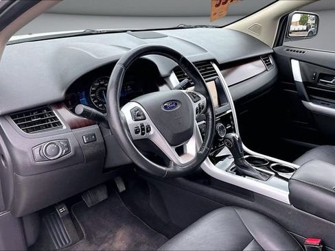 Used 2011 Ford Edge Limited FWD image 16