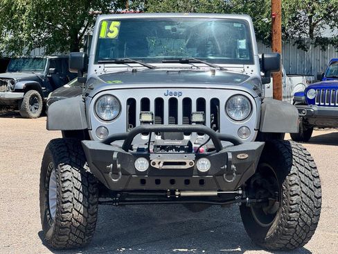 Used 2015 Jeep Wrangler Unlimited Rubicon w/ Connectivity Group AWD/4WD image 2