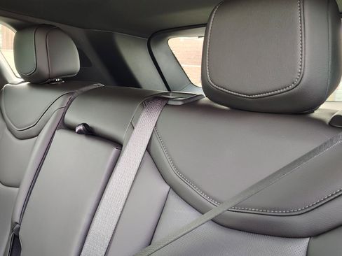 New 2025 Cadillac XT5 Premium Luxury w/ LPO, Floor Liner Package image 38