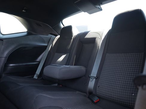 Used 2019 Dodge Challenger SXT RWD image 12