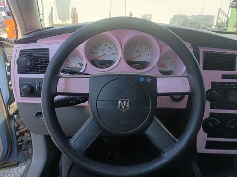 Used 2007 Dodge Charger w/ Comfort Seating Group RWD image 7