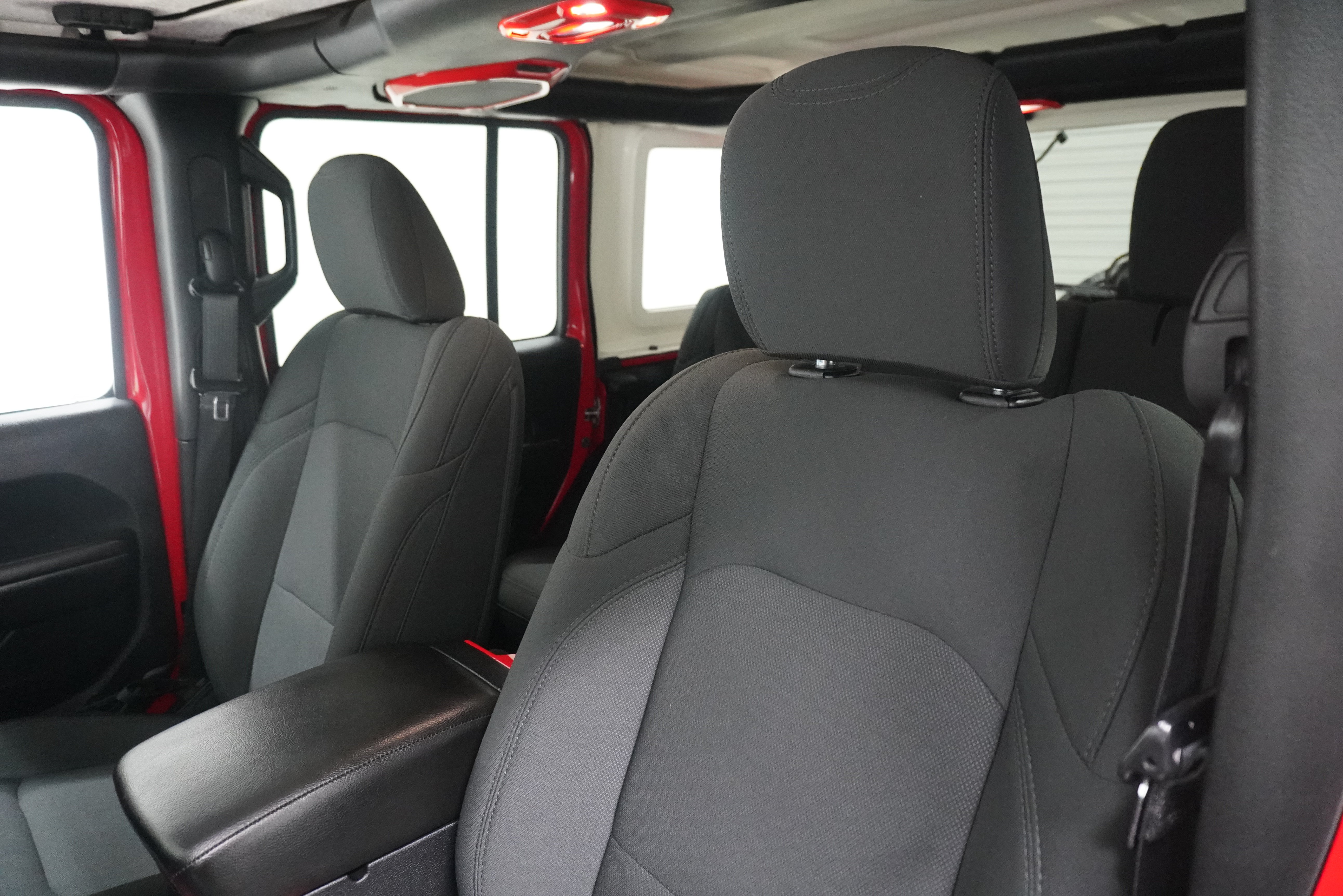 Used 2019 Jeep Wrangler Unlimited Sport S AWD/4WD image 13
