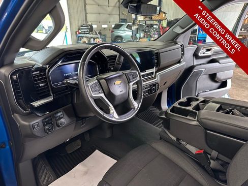 Used 2022 Chevrolet Silverado 1500 LT image 14
