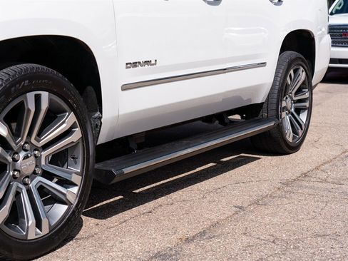 Used 2020 GMC Yukon Denali w/ Denali Ultimate Package image 12