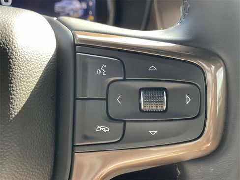 Certified 2024 Chevrolet Suburban High Country image 23