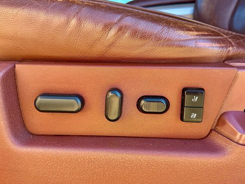 Used 2014 Ford F150 King Ranch w/ King Ranch Luxury Package image 14