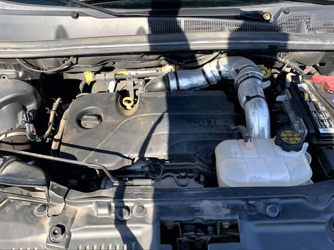Used 2022 Buick Encore Preferred w/ Safety Package FWD image 32