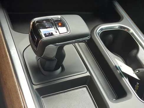 New 2026 Chevrolet Silverado 1500 High Country w/ High Country Premium Package AWD/4WD image 26