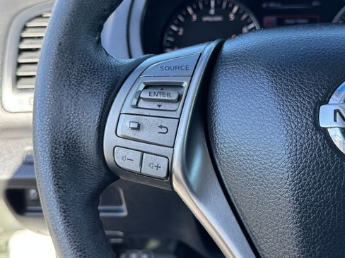 Used 2014 Nissan Altima 2.5 SV w/ Convenience Package image 23