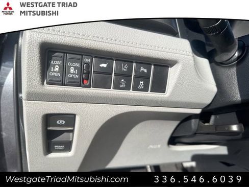 Used 2018 Honda Odyssey Touring image 16