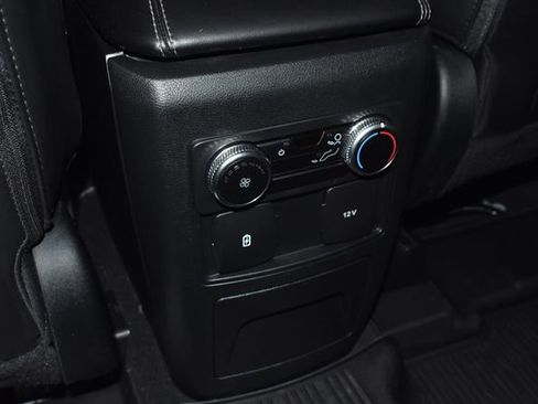 Used 2022 Ford Explorer XLT w/ Equipment Group 202A image 31