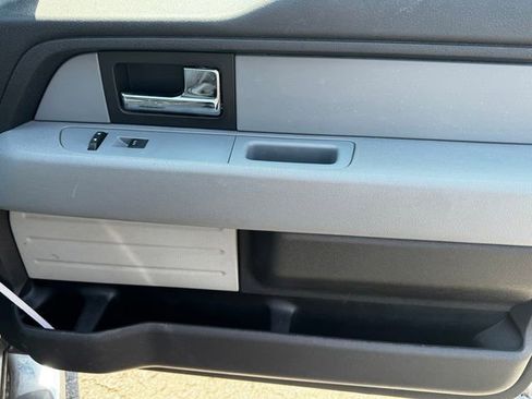 Used 2012 Ford F150 XLT w/ XLT Chrome Pkg image 13