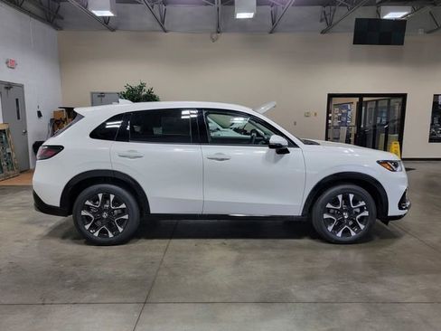 New 2026 Honda HR-V EX-L image 5