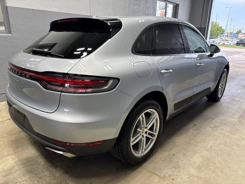 Used 2021 Porsche Macan w/ Premium Package AWD/4WD image 38