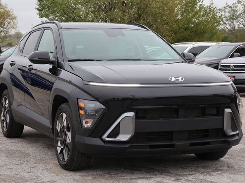 Used 2024 Hyundai Kona SEL image 4