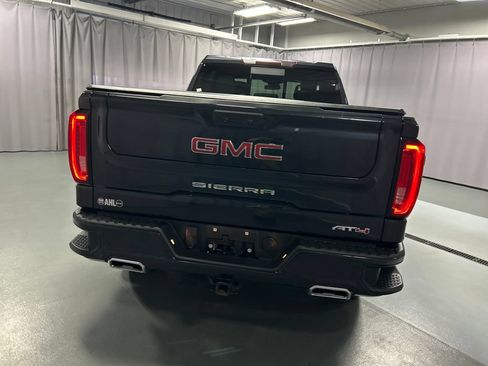 Used 2023 GMC Sierra 1500 AT4 w/ AT4 Premium Package AWD/4WD image 6