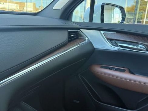 Certified 2024 Cadillac XT5 Premium Luxury AWD/4WD image 47