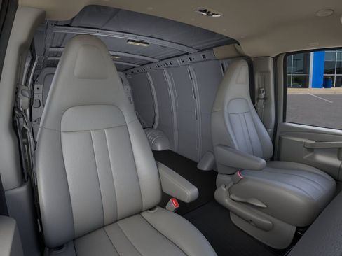 New 2025 Chevrolet Express 2500 w/ Driver Convenience Package RWD image 18