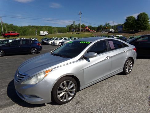 Used 2013 Hyundai Sonata GLS image 3